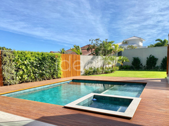 Imagem Casa com 5 Quartos à Venda, 1.417 m² em Barra Da Tijuca - Rio De Janeiro Imagem Casa com 5 Quartos à Venda, 1.417 m² em Barra Da Tijuca - Rio De Janeiro