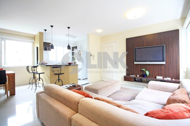 Apartamento com 2 Quartos à Venda, 72 m² em Auxiliadora - Porto Alegre