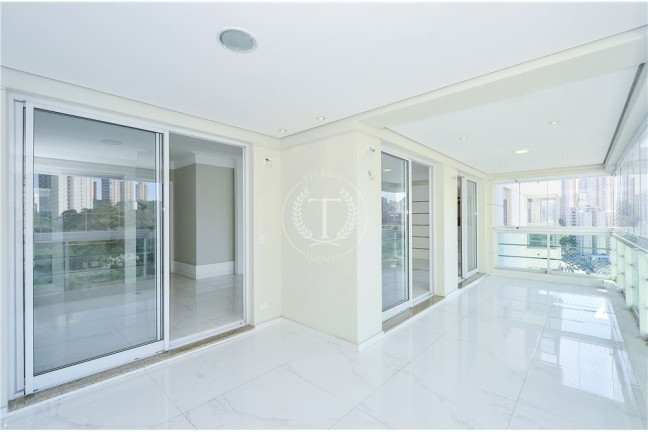 Imagem Apartamento com 3 Quartos à Venda, 177 m² em São Paulo