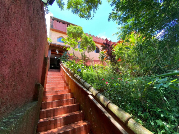 Imagem Imóvel com 12 Quartos à Venda, 320 m² em Artistas - Teresópolis Imagem Imóvel com 12 Quartos à Venda, 320 m² em Artistas - Teresópolis