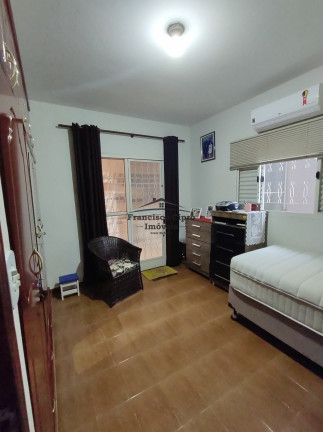 Imagem Casa com 3 Quartos à Venda, 230 m² em Pedregulho - Guaratinguetá