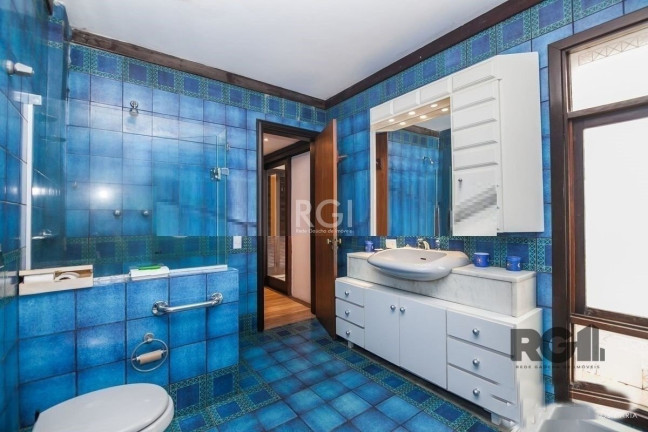 Imagem Casa com 3 Quartos para Alugar, 253 m² em Rio Branco - Porto Alegre