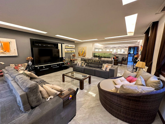 Imagem Casa com 4 Quartos à Venda, 650 m² em Park Way - Brasília