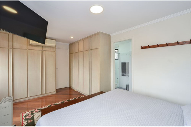 Imagem Imóvel com 3 Quartos à Venda, em Caxingui - São Paulo Imagem Imóvel com 3 Quartos à Venda, em Caxingui - São Paulo