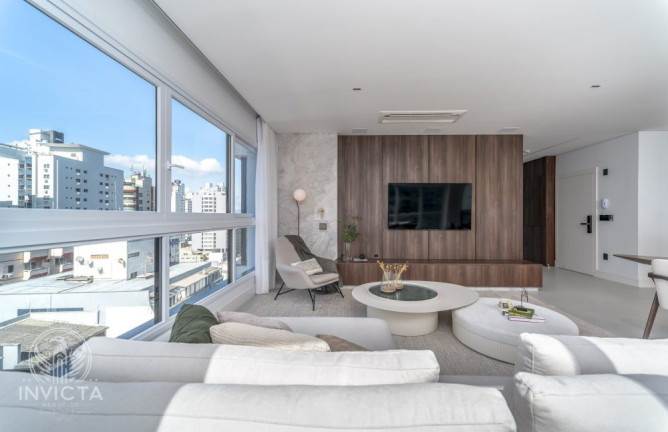 Imagem Apartamento com 4 Quartos à Venda, 191 m² em Centro - Balneário Camboriú Imagem Apartamento com 4 Quartos à Venda, 191 m² em Centro - Balneário Camboriú