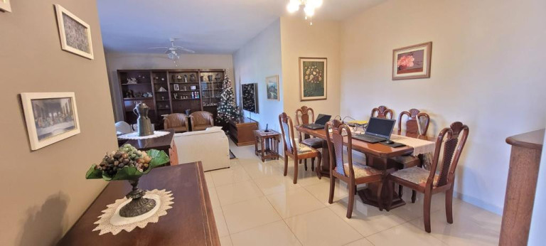 Imagem Casa com 4 Quartos à Venda, 267 m² em Jardim Madalena  - Campinas