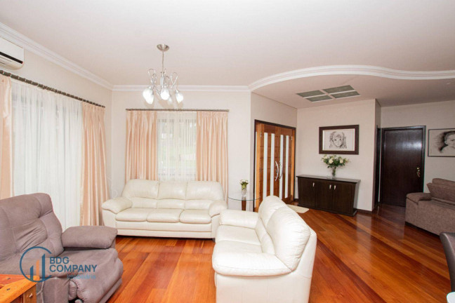 Imagem Casa com 3 Quartos à Venda, 321 m² em Oficinas - Ponta Grossa