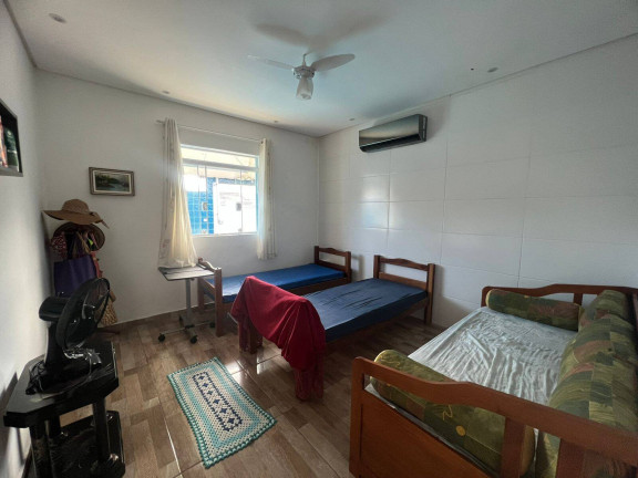 Imagem Casa com 3 Quartos à Venda, 162 m² em Maracanã - Praia Grande Imagem Casa com 3 Quartos à Venda, 162 m² em Maracanã - Praia Grande