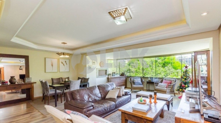 Apartamento com 3 Quartos à Venda, 123 m² em Petrópolis - Porto Alegre