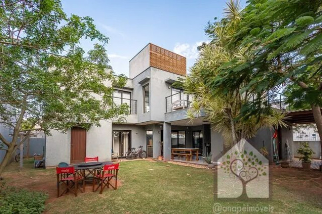 Imagem Casa com 4 Quartos para Alugar, 200 m² em Rio Tavares - Florianópolis Imagem Casa com 4 Quartos para Alugar, 200 m² em Rio Tavares - Florianópolis