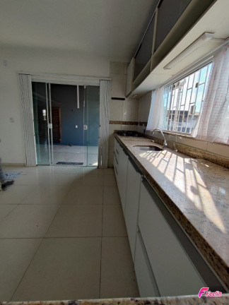 Imagem Casa com 3 Quartos à Venda, 99 m² em São João Do Rio Vermelho - Florianópolis Imagem Casa com 3 Quartos à Venda, 99 m² em São João Do Rio Vermelho - Florianópolis