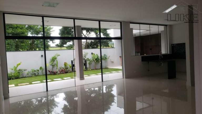 Imagem Casa com 3 Quartos à Venda, 254 m² em Bairro Do Grama - Caçapava Imagem Casa com 3 Quartos à Venda, 254 m² em Bairro Do Grama - Caçapava