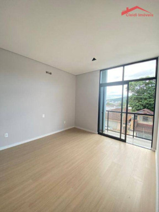 Imagem Sobrado com 3 Quartos à Venda, 203 m² em Saguaçu - Joinville