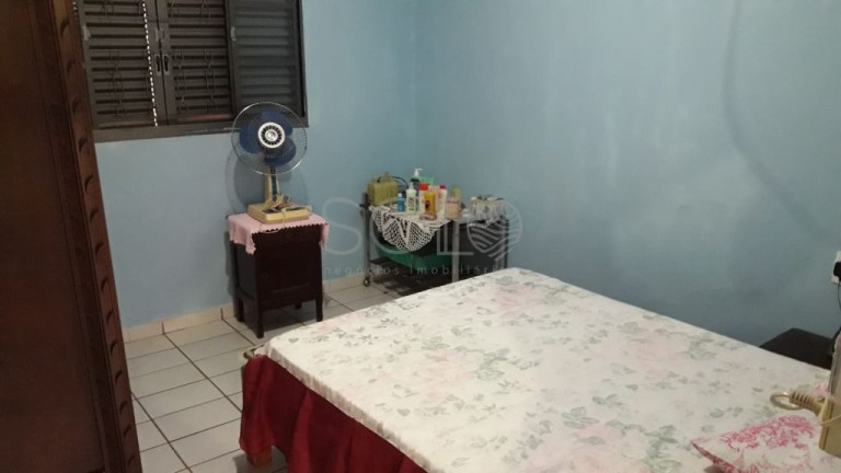 Imagem Casa com 2 Quartos para Alugar, 180 m² em Jardim Adalgisa - Araraquara Imagem Casa com 2 Quartos para Alugar, 180 m² em Jardim Adalgisa - Araraquara