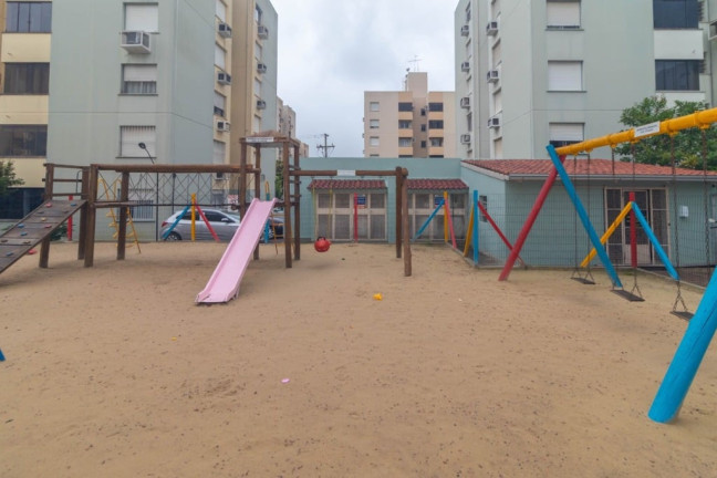 Imagem Apartamento com 2 Quartos à Venda, 52 m² em Sarandi - Porto Alegre