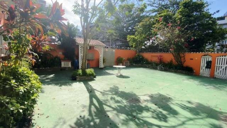 Imagem Casa com 11 Quartos à Venda, 372 m² em Passagem - Cabo Frio Imagem Casa com 11 Quartos à Venda, 372 m² em Passagem - Cabo Frio