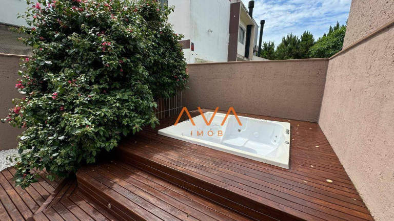 Imagem Casa com 2 Quartos à Venda, 94 m² em Rio Vermelho - Florianópolis Imagem Casa com 2 Quartos à Venda, 94 m² em Rio Vermelho - Florianópolis