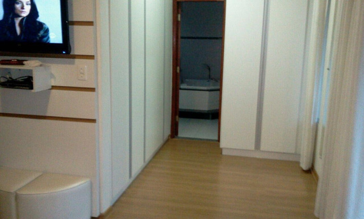 Imagem Casa com 4 Quartos à Venda, 346 m² em Jardim Das Hortênsias - Poços De Caldas