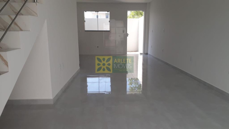 Imagem Sobrado com 2 Quartos à Venda, 92 m² em Balneário Perequê - Porto Belo