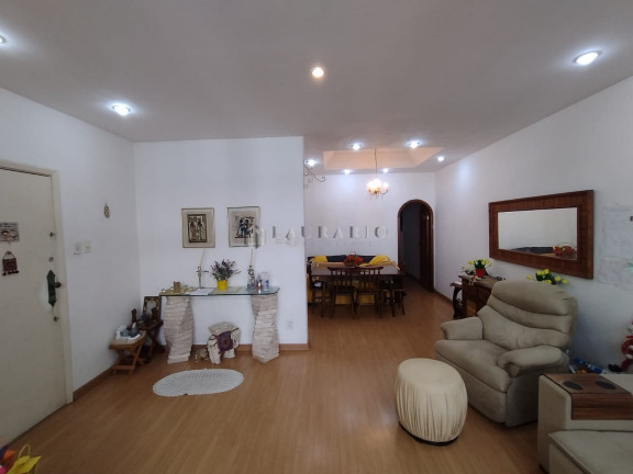 Imagem Apartamento com 3 Quartos à Venda, 120 m² em Copacabana - Rio De Janeiro