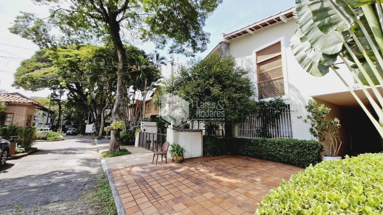 Imagem Imóvel com 3 Quartos à Venda, 216 m² em Jardim Paulista - São Paulo Imagem Imóvel com 3 Quartos à Venda, 216 m² em Jardim Paulista - São Paulo