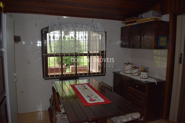 Imagem Casa com 4 Quartos à Venda, 310 m² em Região De Descansópolis - Campos Do Jordão