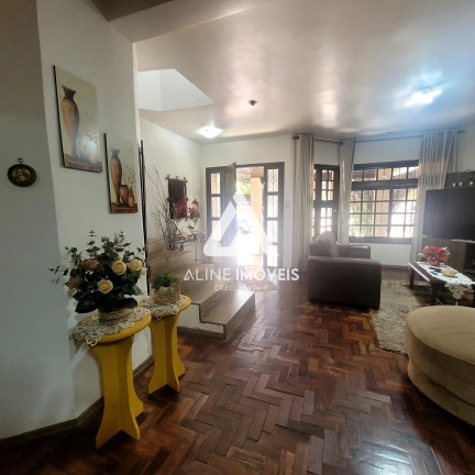 Imagem Casa à Venda, em Centro - Cruz Alta Imagem Casa à Venda, em Centro - Cruz Alta