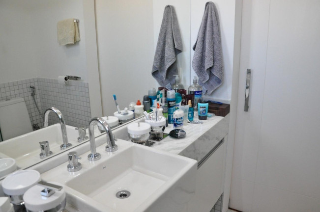 Imagem Imóvel com 2 Quartos à Venda, 104 m² em Cambuí - Campinas Imagem Imóvel com 2 Quartos à Venda, 104 m² em Cambuí - Campinas