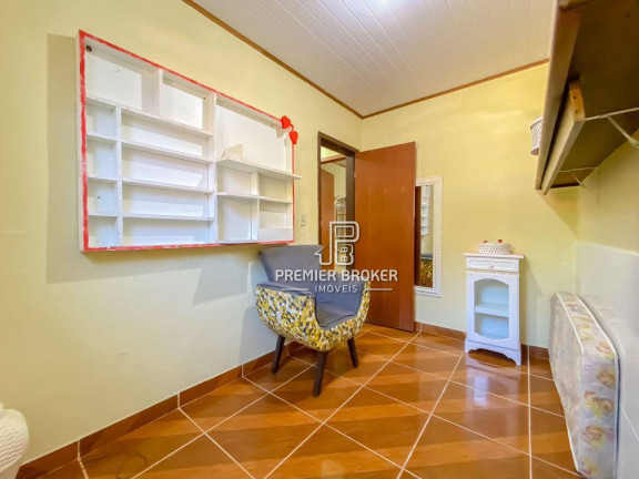 Imagem Casa com 2 Quartos à Venda, 100 m² em Pessegueiros - Teresópolis Imagem Casa com 2 Quartos à Venda, 100 m² em Pessegueiros - Teresópolis