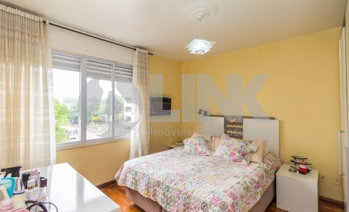 Imagem Apartamento com 2 Quartos à Venda, 76 m² em Menino Deus - Porto Alegre Imagem Apartamento com 2 Quartos à Venda, 76 m² em Menino Deus - Porto Alegre
