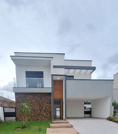 Casa à Venda,  em Parque Balneário Oasis - Peruíbe