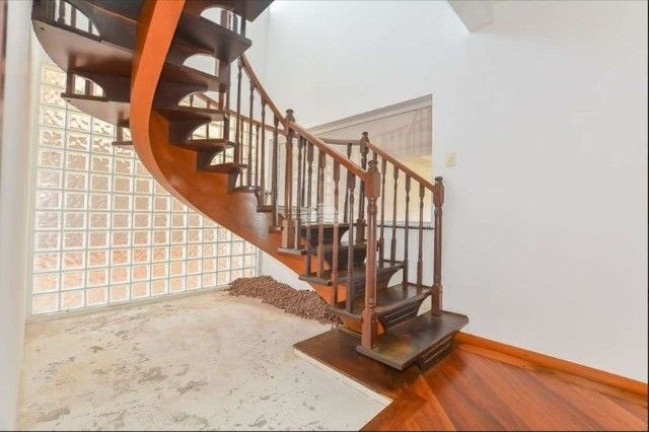 Casa com 5 Quartos à Venda, 402 m² em Barreirinha - Curitiba