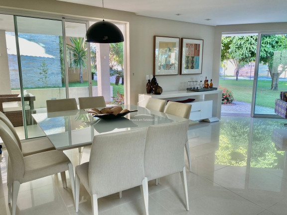 Imagem Casa com 5 Quartos à Venda, 275 m² em Cararu - Eusébio