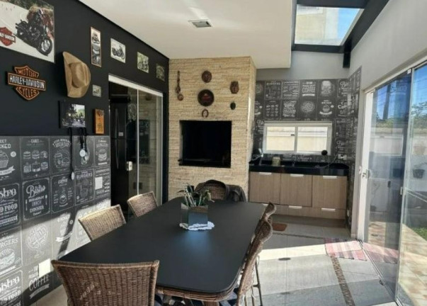 Imagem Casa com 4 Quartos à Venda, 261 m² em Pinheirinho - Curitiba