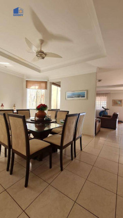 Imagem Casa com 5 Quartos à Venda, 253 m² em Jardim Das Américas - Cuiabá