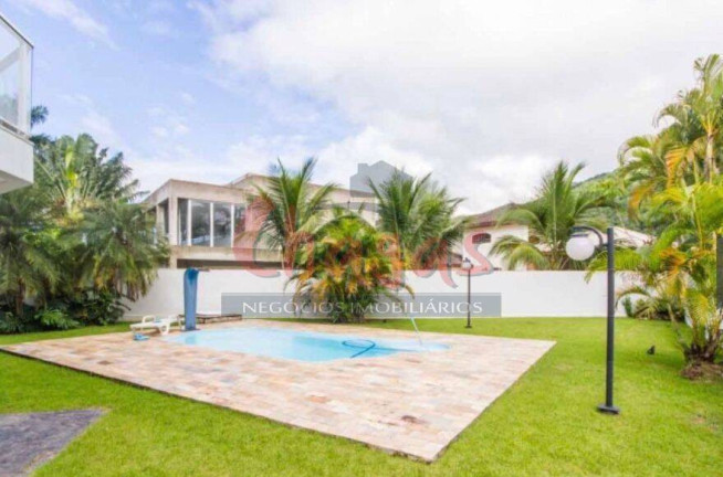 Imagem Sobrado com 4 Quartos à Venda, 650 m² em Tabatinga - Caraguatatuba
