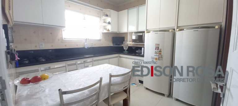 Imagem Casa com 3 Quartos à Venda, 139 m² em Ipiranga - São José