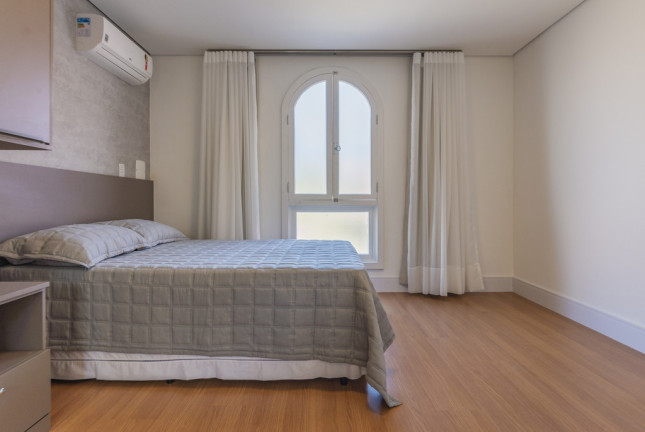 Imagem Casa com 1 Quarto à Venda, em Santa Tereza - Porto Alegre Imagem Casa com 1 Quarto à Venda, em Santa Tereza - Porto Alegre