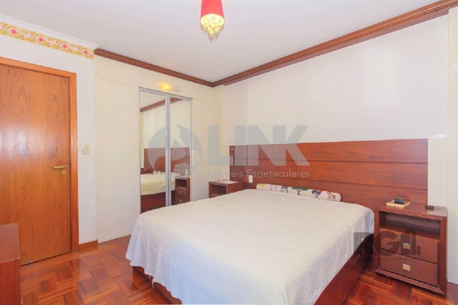 Imagem Apartamento com 3 Quartos à Venda, 190 m² em Auxiliadora - Porto Alegre Imagem Apartamento com 3 Quartos à Venda, 190 m² em Auxiliadora - Porto Alegre