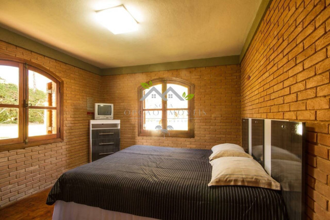 Imagem Casa com 3 Quartos à Venda, 192 m² em Vila Siomara - Campos Do Jordão Imagem Casa com 3 Quartos à Venda, 192 m² em Vila Siomara - Campos Do Jordão