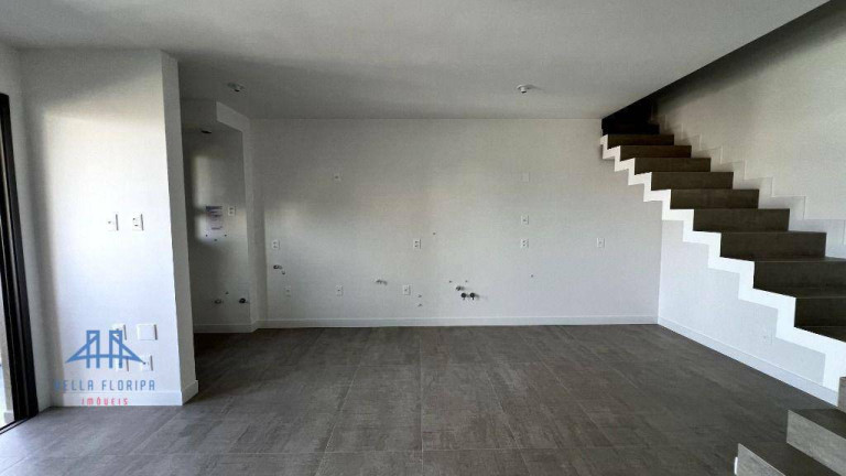 Imagem Imóvel com 3 Quartos à Venda, 126 m² em João Paulo - Florianópolis