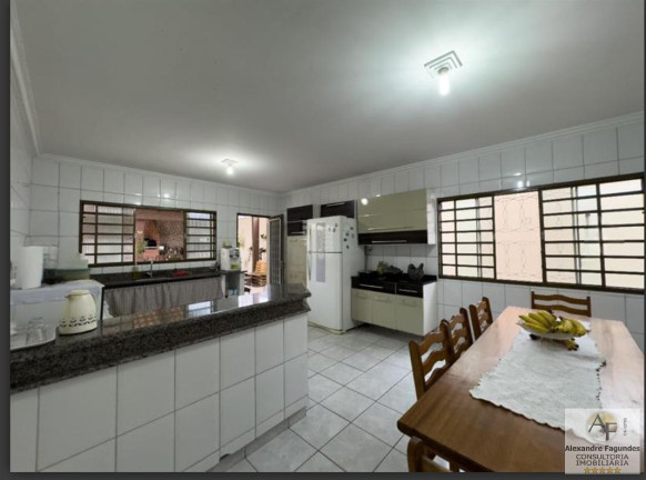 Imagem Casa com 4 Quartos à Venda, 420 m² em Setor Jaó - Goiânia