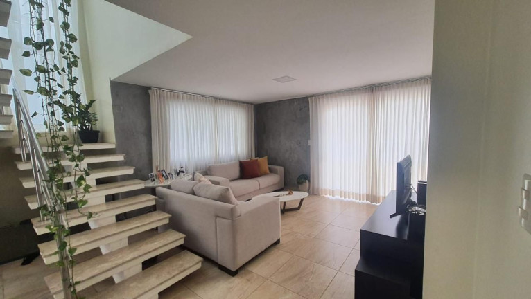 Casa com 3 Quartos à Venda, 400 m² em Estrada Do Coco - Lauro De Freitas