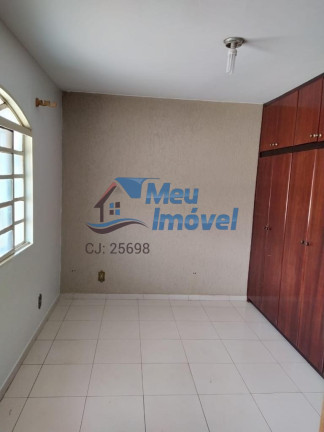 Imagem Casa com 5 Quartos à Venda, 350 m² em Setor Central (gama) - Brasília Imagem Casa com 5 Quartos à Venda, 350 m² em Setor Central (gama) - Brasília
