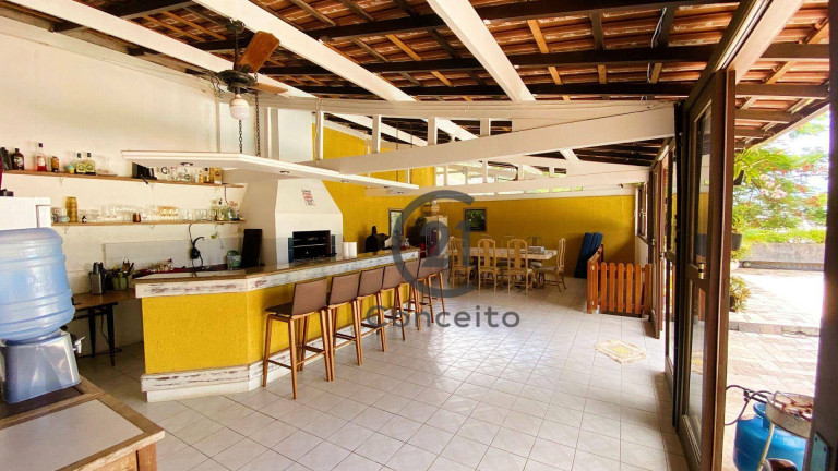 Imagem Casa com 6 Quartos à Venda, 411 m² em Trindade - Florianópolis