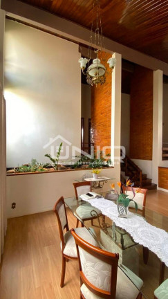 Imagem Casa com 3 Quartos à Venda, 211 m² em Menino Deus - Pato Branco