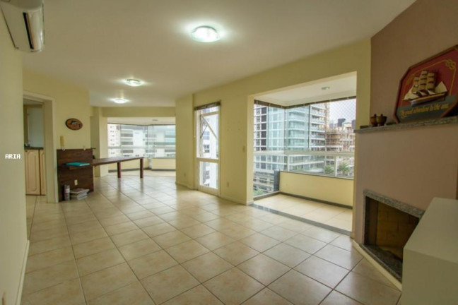 Imagem Apartamento com 3 Quartos à Venda, 119 m² em Centro - Torres