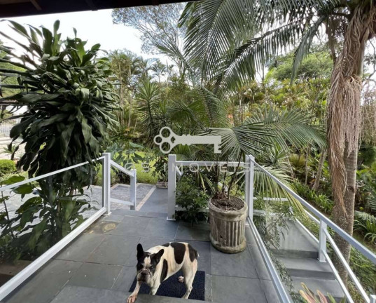 Imagem Casa de Condomínio com 5 Quartos à Venda,  em Chácara Granja Velha - Carapicuíba
