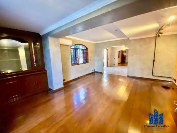Casa com 3 Quartos à Venda, 240 m² em Jardim Paulista - São Paulo