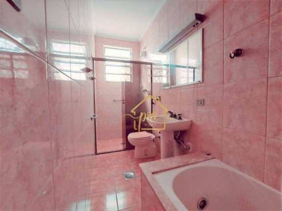 Imagem Casa com 3 Quartos à Venda, 330 m² em Gonzaga - Santos Imagem Casa com 3 Quartos à Venda, 330 m² em Gonzaga - Santos